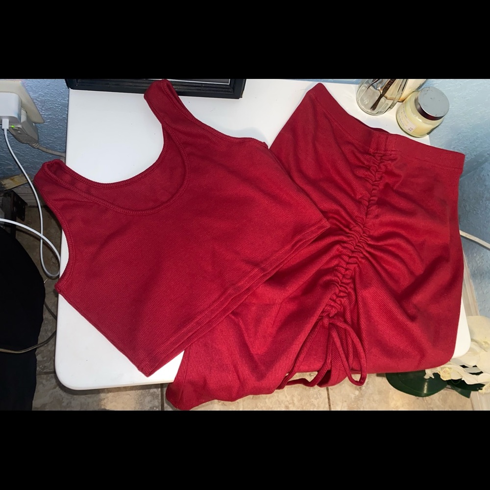 Top and ruched skirt set